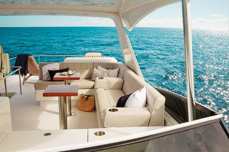 hatteras 60 motor yacht review