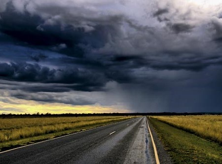 TRAVEL ACROSS AUSTRALIA RAIN