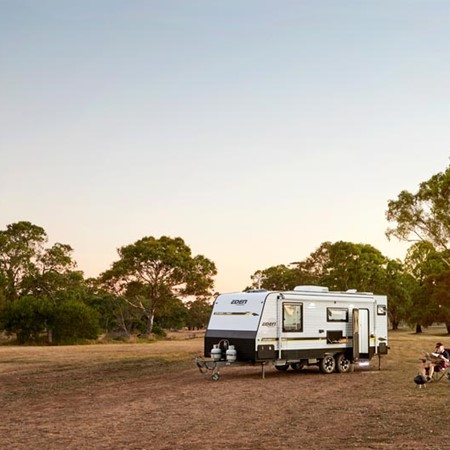 With Eden Caravans’ huge emphasis on on-road family exploration, you’ll adore the Explorer 21 Family