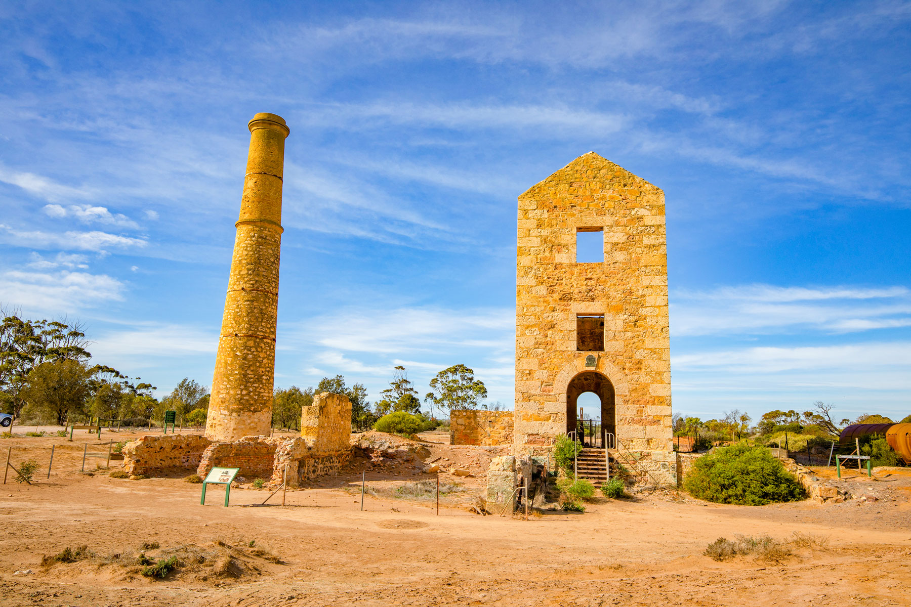 Amazing old ruins at Moonta Mines 