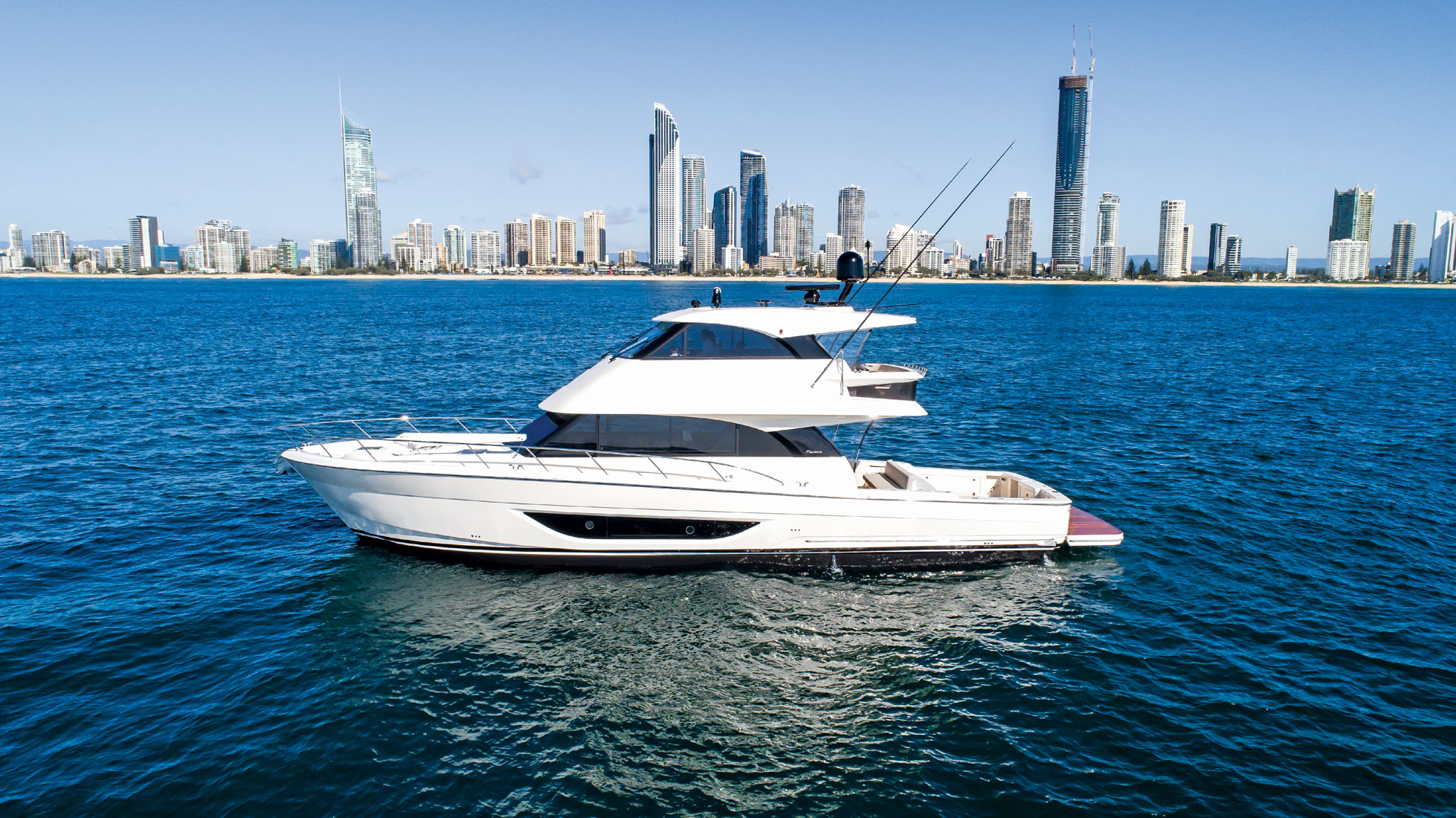 Maritimo M600 side view | Trade a boat