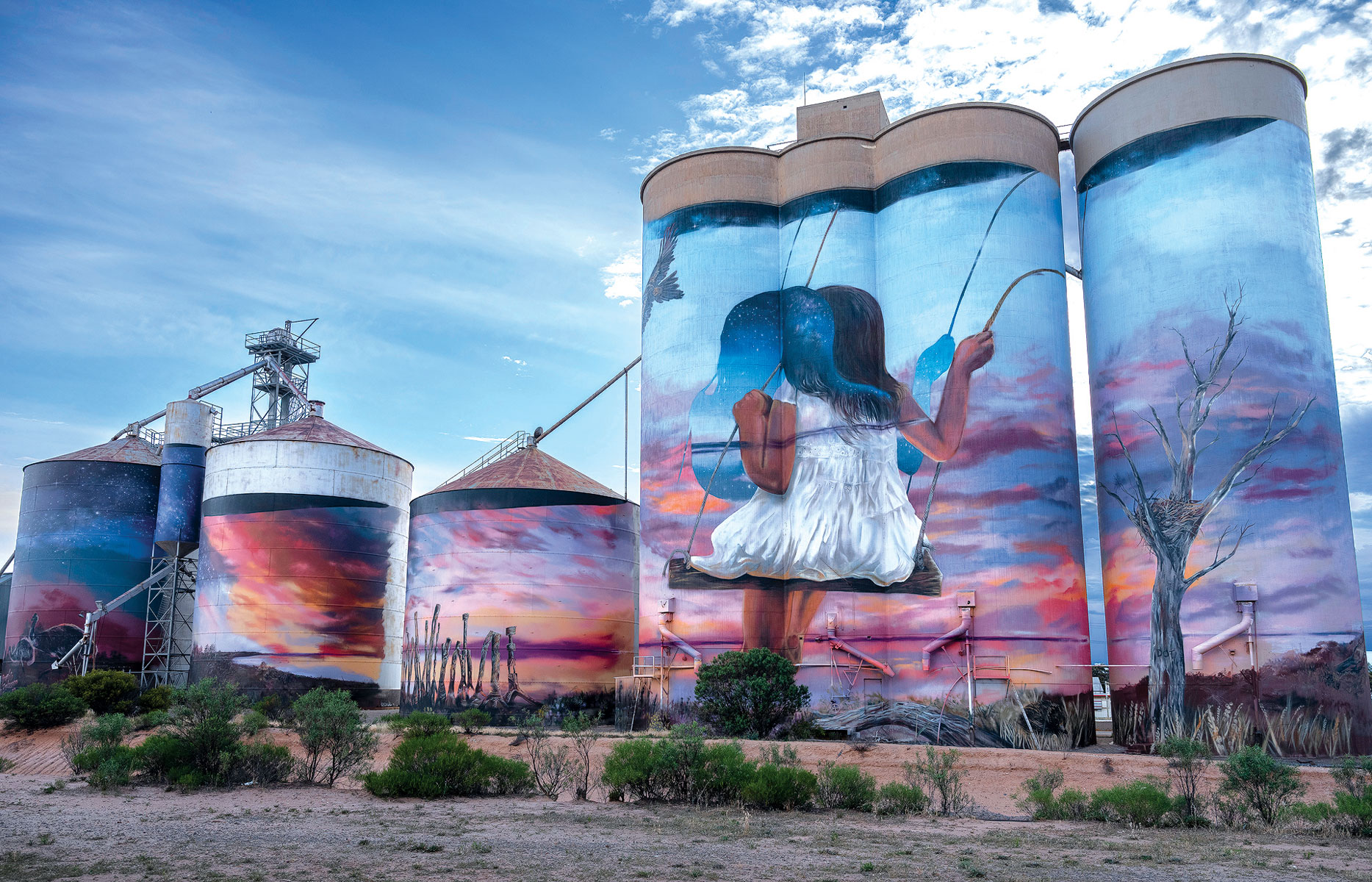 painted silo in Sea Lake