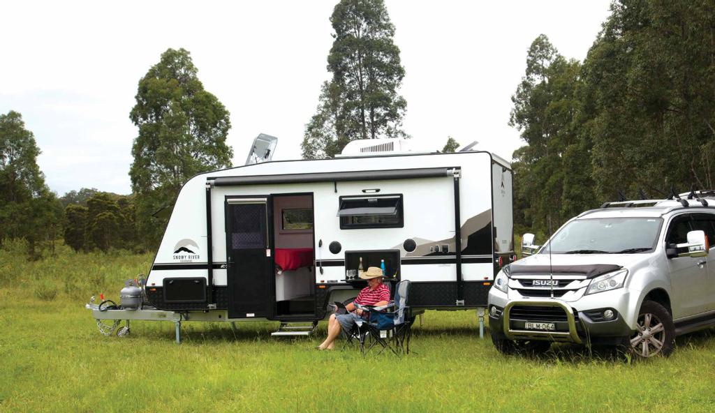 Snowy River 5.18m/17ft caravan Caravan External shot 