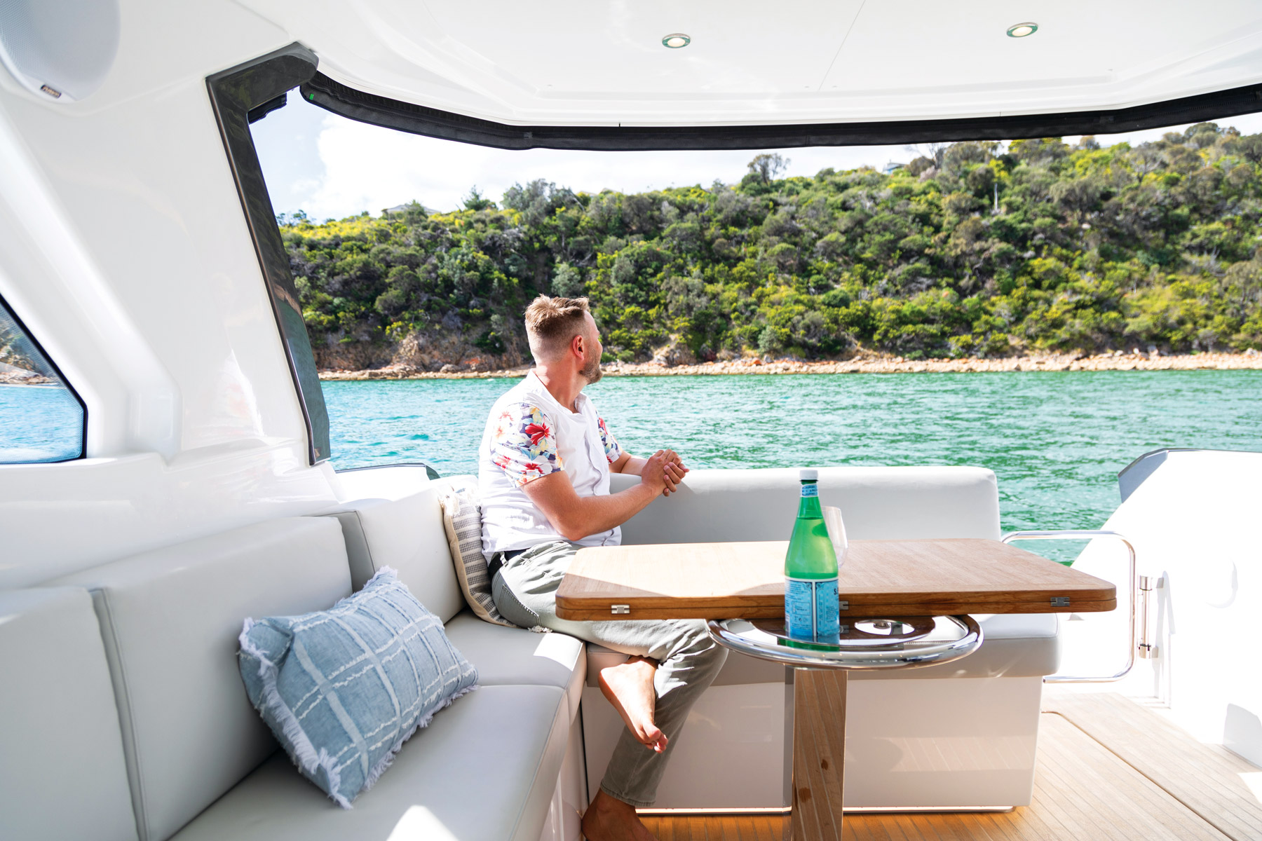 GT41 Spacious Seating area | Trade a boat review