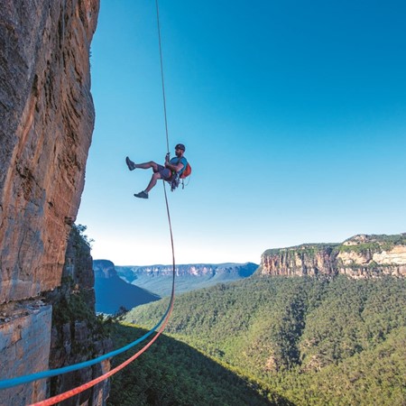 Jeff Moore, Bunny Bucket Buttress (eight pitches, 18), Grose Valley, Blue Mountains