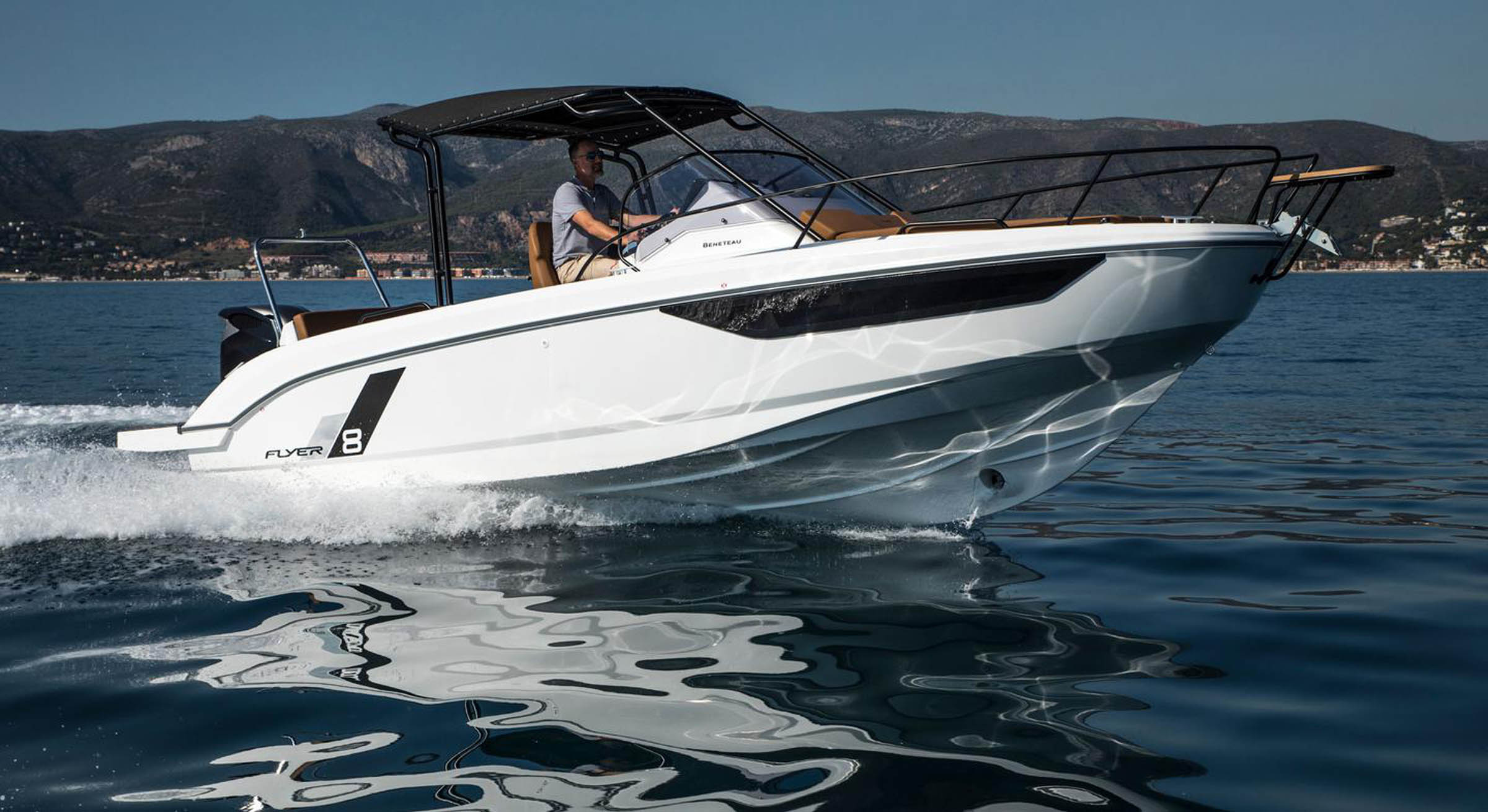 International Spotlight: Beneteau Flyer 8 | TradeABoat | The Ultimate ...